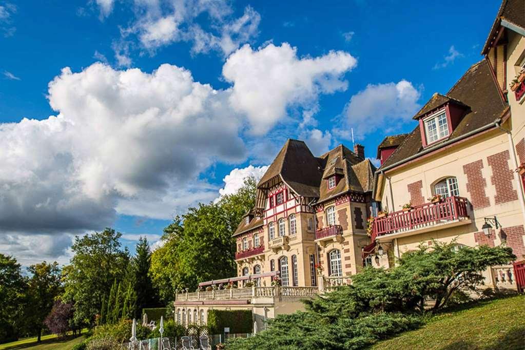 Hotel Le Château de la Tour à Gouvieux Extérieur photo