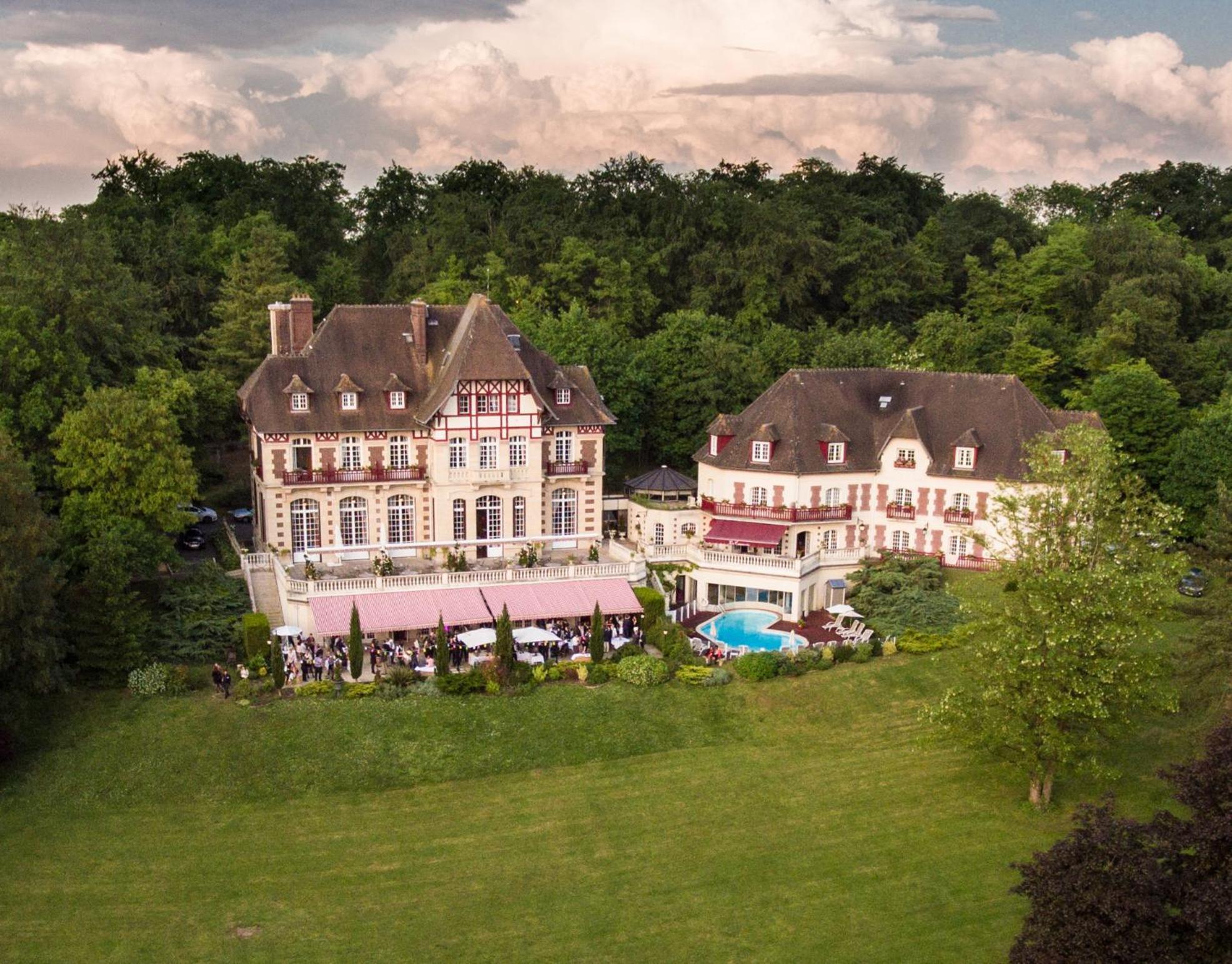 Hotel Le Château de la Tour à Gouvieux Extérieur photo