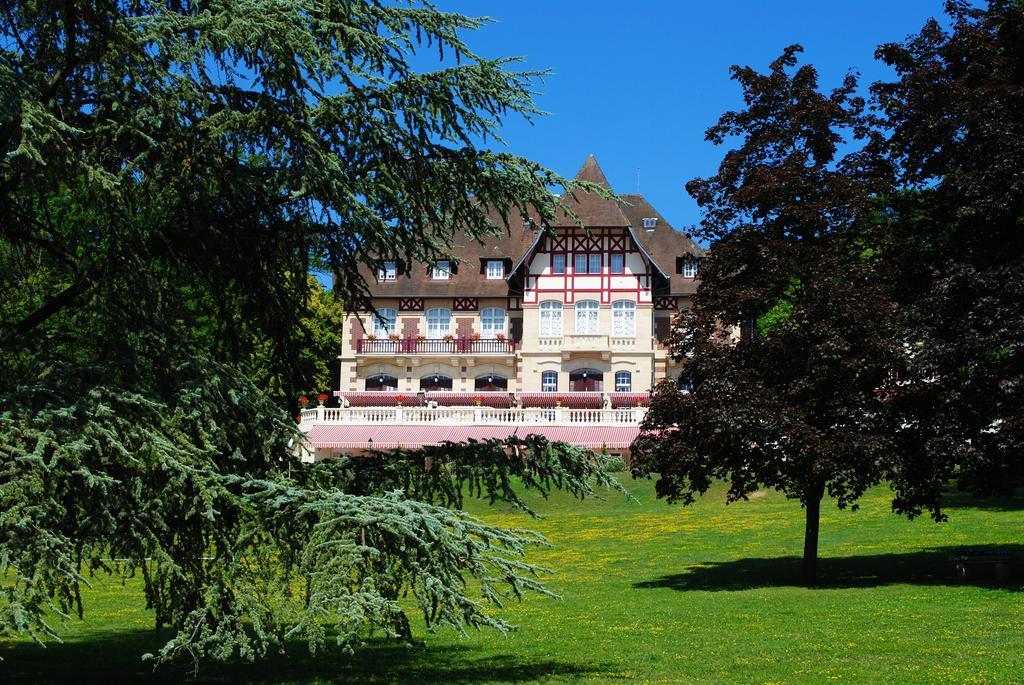 Hotel Le Château de la Tour à Gouvieux Extérieur photo